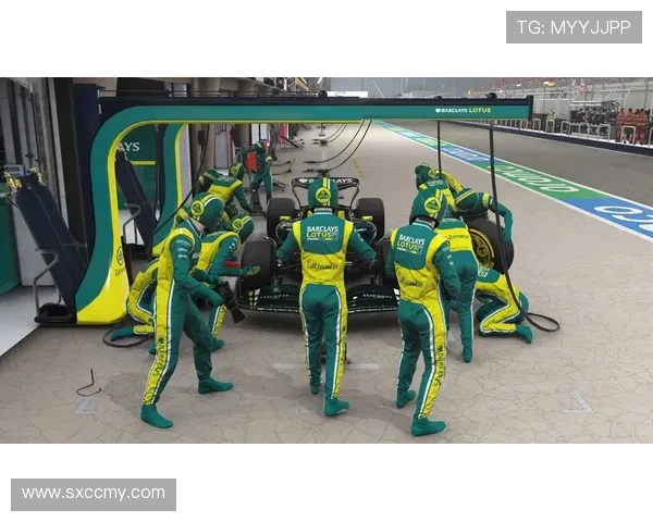 F1赛季精彩回顾：车队策略与赛道争锋引发全球关注