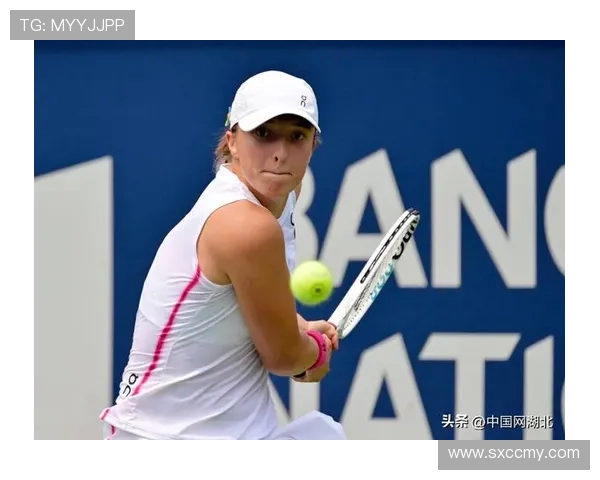 网球赛季回顾：全球顶级赛事精彩纷呈，球员表现引发热议