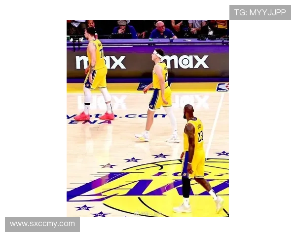 NBA赛季最新动态：詹姆斯复出助湖人连胜 杜兰特伤情更新掀起热议